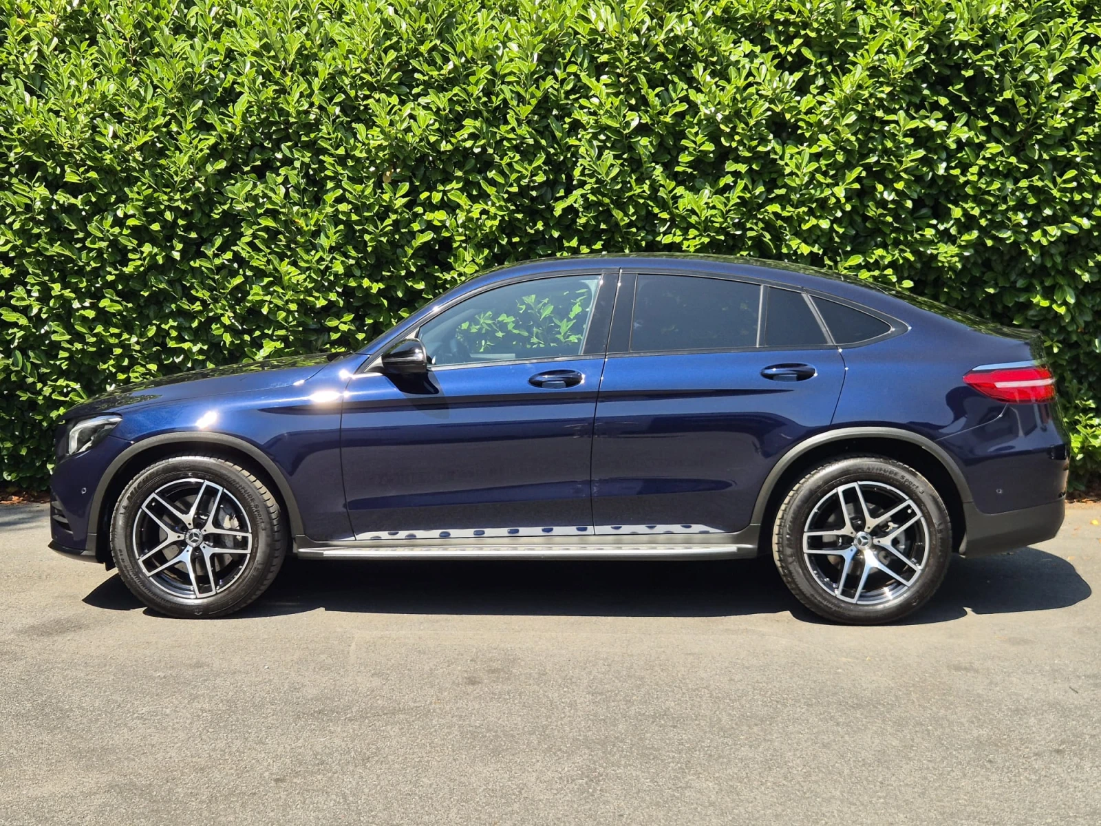 Mercedes-Benz GLC Coupe 250 AMG Line 4Matic LED Navi Camera Leather, снимка 6 - Автомобили и джипове - 56196867