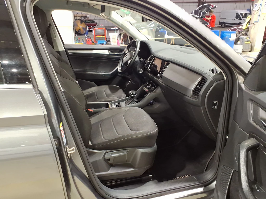 Skoda Kodiaq 2.0 CRTDI DSG7 CLEVER NAVI LED, снимка 6 - Автомобили и джипове - 56201508