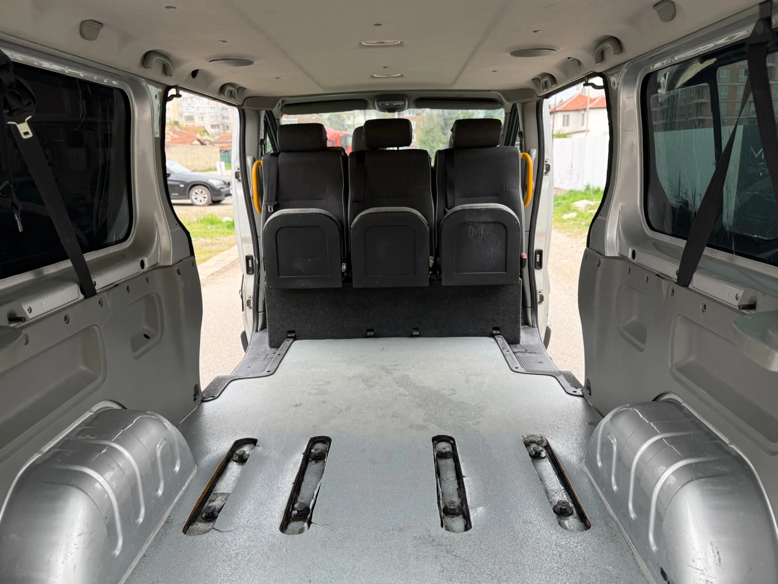 Opel Vivaro 2.0TDCI, снимка 2 - Бусове и автобуси - 54208141