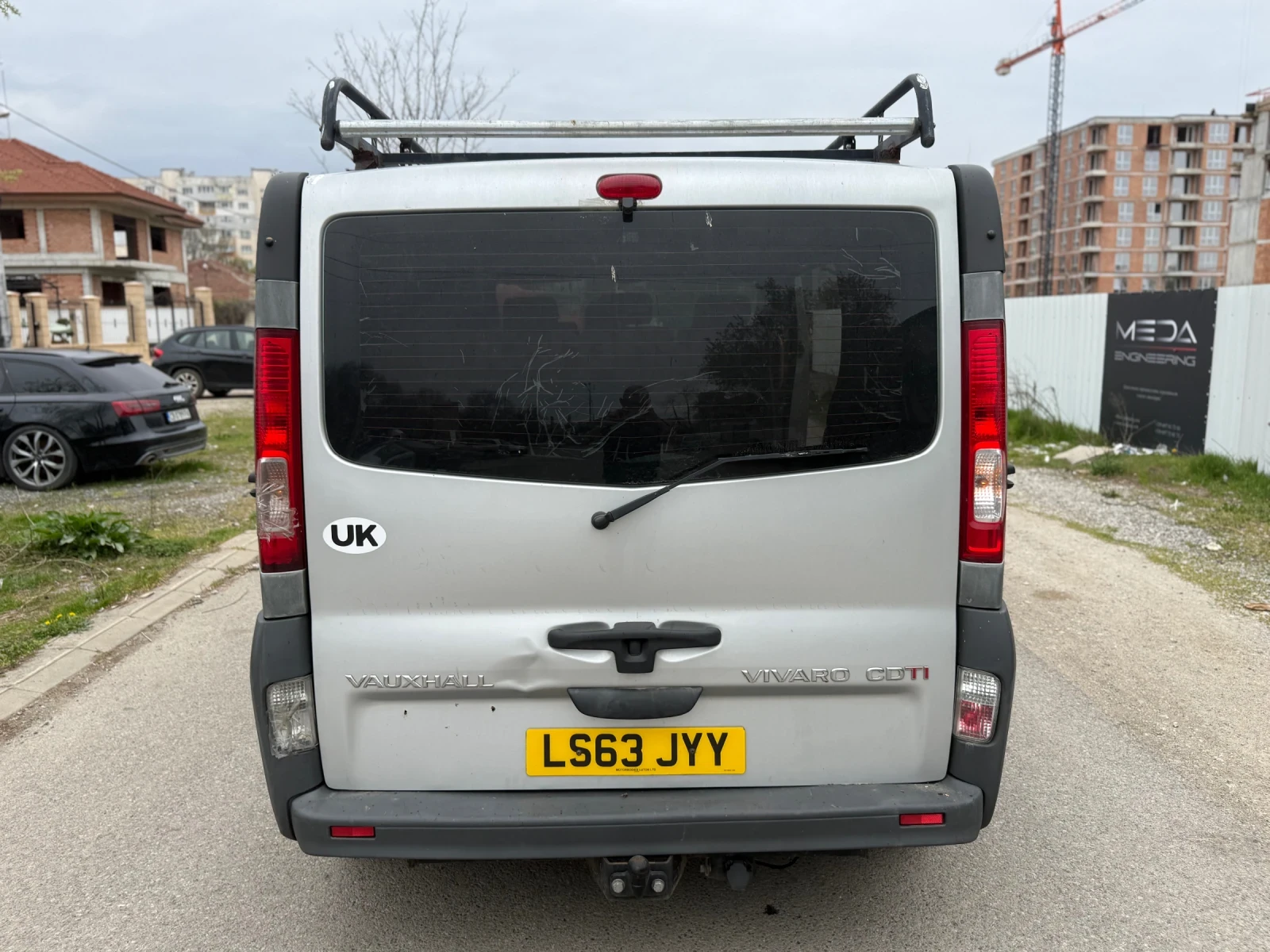 Opel Vivaro 2.0TDCI, снимка 7 - Бусове и автобуси - 54208141
