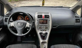 Toyota Auris, снимка 9