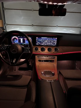 Mercedes-Benz E 200 EXCLUSIVE / AIRMATIC ВЪЗДУХ / ПОД ГАРАНЦИЯ, снимка 11
