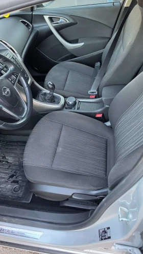 Opel Astra 1.4Turbo Газ. Инж. 6ск, снимка 8