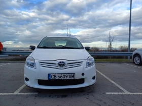 Toyota Auris, снимка 1