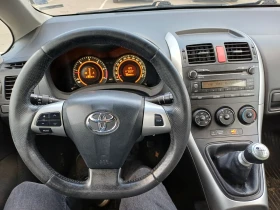 Toyota Auris, снимка 6