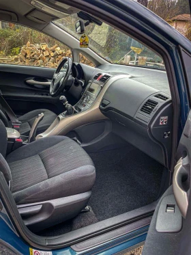 Toyota Auris, снимка 11