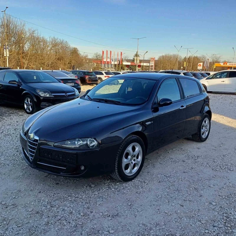 Alfa Romeo 147 1.6i 16V* GPL-Metano* UNIKAT* , снимка 2 - Автомобили и джипове - 44172649