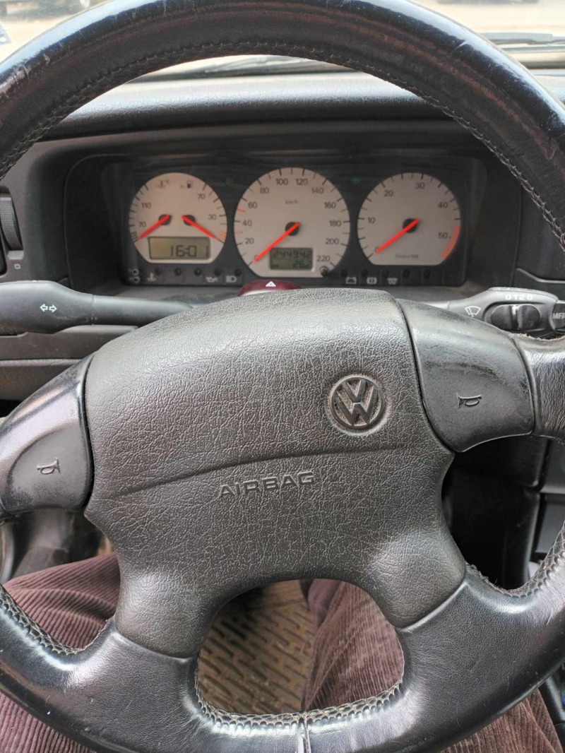 VW Passat 1, 9 TDI, снимка 8 - Автомобили и джипове - 46308260
