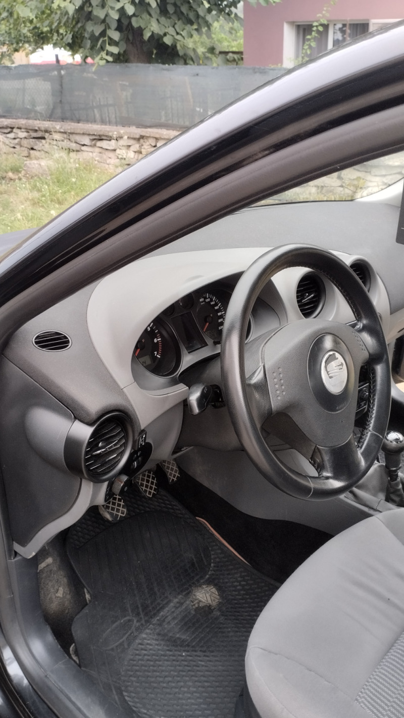 Seat Ibiza, снимка 7 - Автомобили и джипове - 46388995