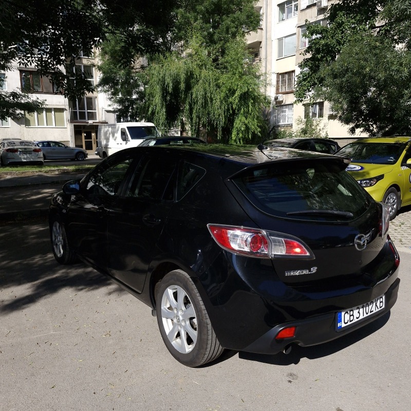 Mazda 3, снимка 4 - Автомобили и джипове - 46413203