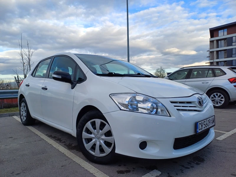 Toyota Auris, снимка 3 - Автомобили и джипове - 48634144