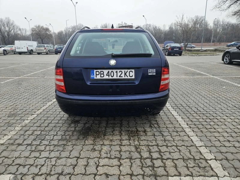 Skoda Fabia, снимка 5 - Автомобили и джипове - 49349820