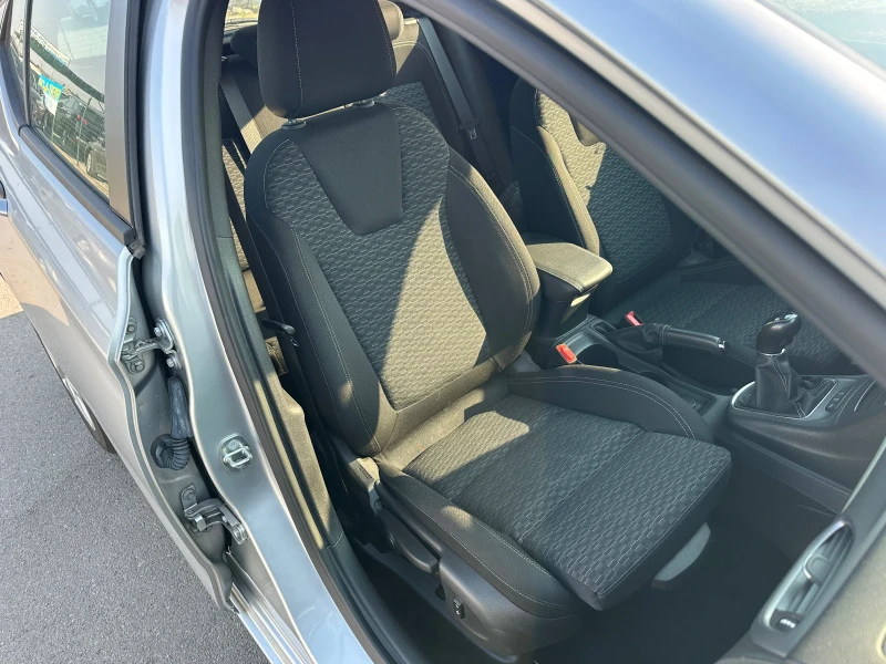 Opel Astra 1.6, снимка 9 - Автомобили и джипове - 50961547