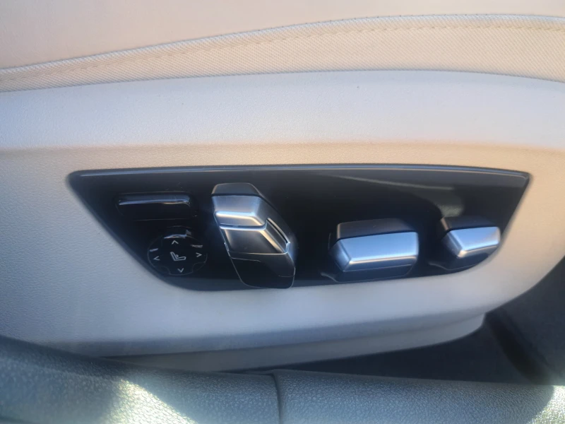 BMW 550 M550 XDrive Full M, снимка 17 - Автомобили и джипове - 52313945