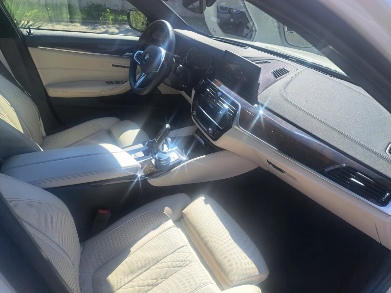 BMW 550 M550 XDrive Full M, снимка 9 - Автомобили и джипове - 52313945