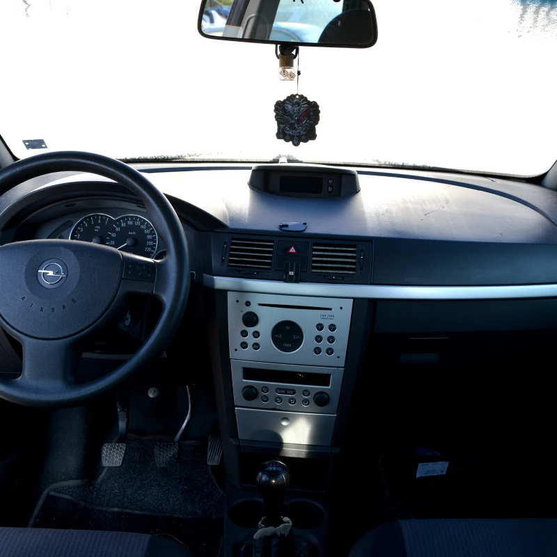 Opel Meriva 1.6 i, снимка 7 - Автомобили и джипове - 52168244