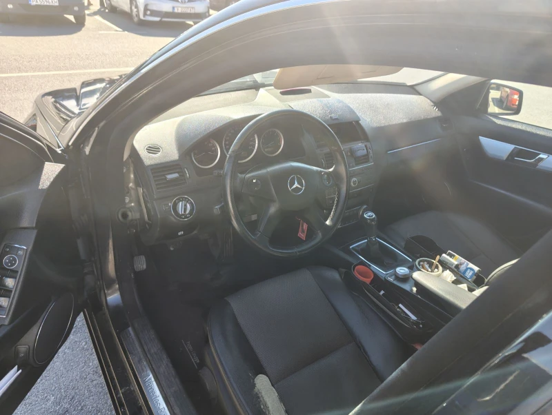 Mercedes-Benz C 200, снимка 14 - Автомобили и джипове - 52263828