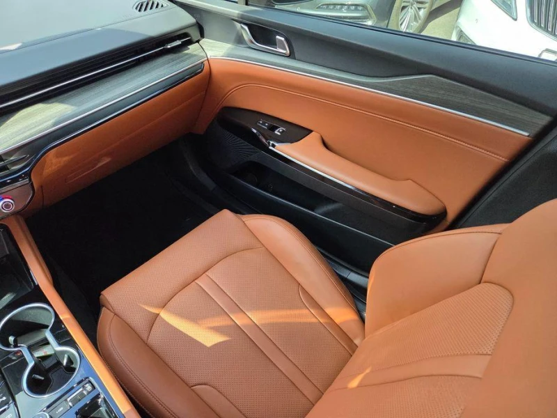 Kia K5 2.0 Noblesse * НАЙ-ДОБРА ЦЕНА В БЪЛГАРИЯ* , снимка 9 - Автомобили и джипове - 52358836