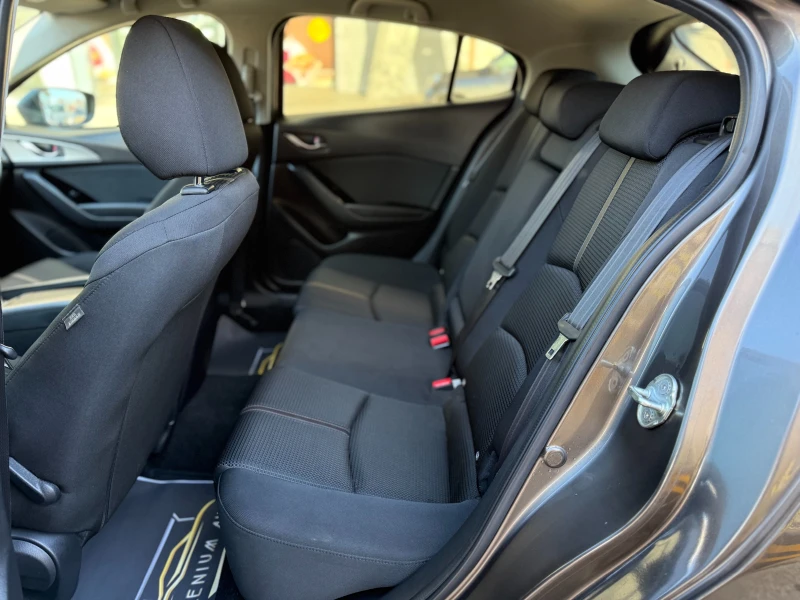 Mazda 3 6 МЕСЕЦА ГАРАНЦИЯ/1.5D 105к.с. Подгрев/Камера, снимка 8 - Автомобили и джипове - 53132635