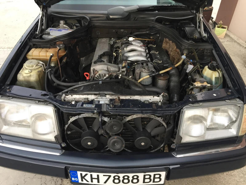 Mercedes-Benz 124 6 doors, снимка 6 - Автомобили и джипове - 53156275