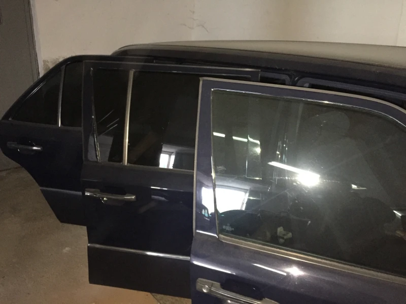 Mercedes-Benz 124 6 doors, снимка 9 - Автомобили и джипове - 53156275