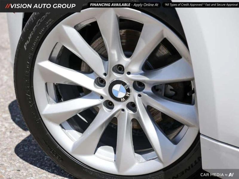 BMW 328 * 4dr Sdn 328d xDrive AWD| NAVI| SUNROOF| 2 SETS O, снимка 6 - Автомобили и джипове - 53529248