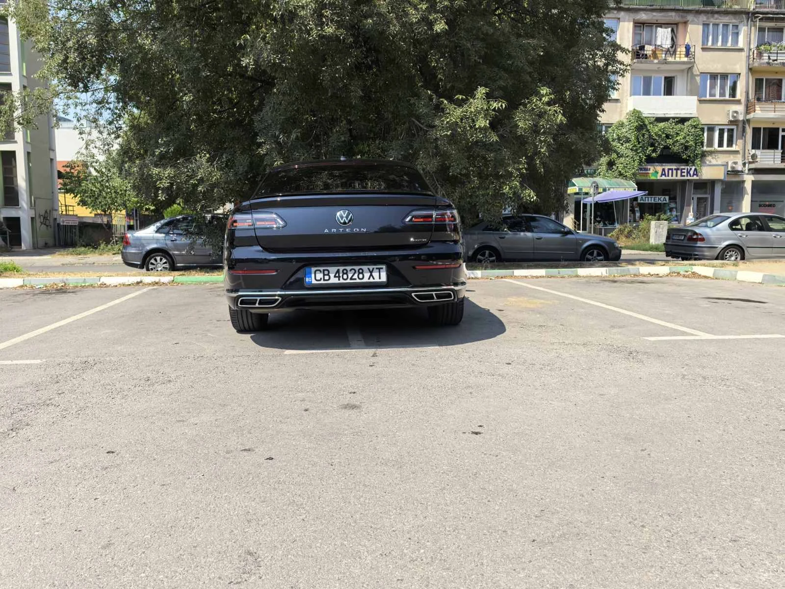 VW Arteon 4x4 200 к.с. ПРОДАДЕН - изображение 6