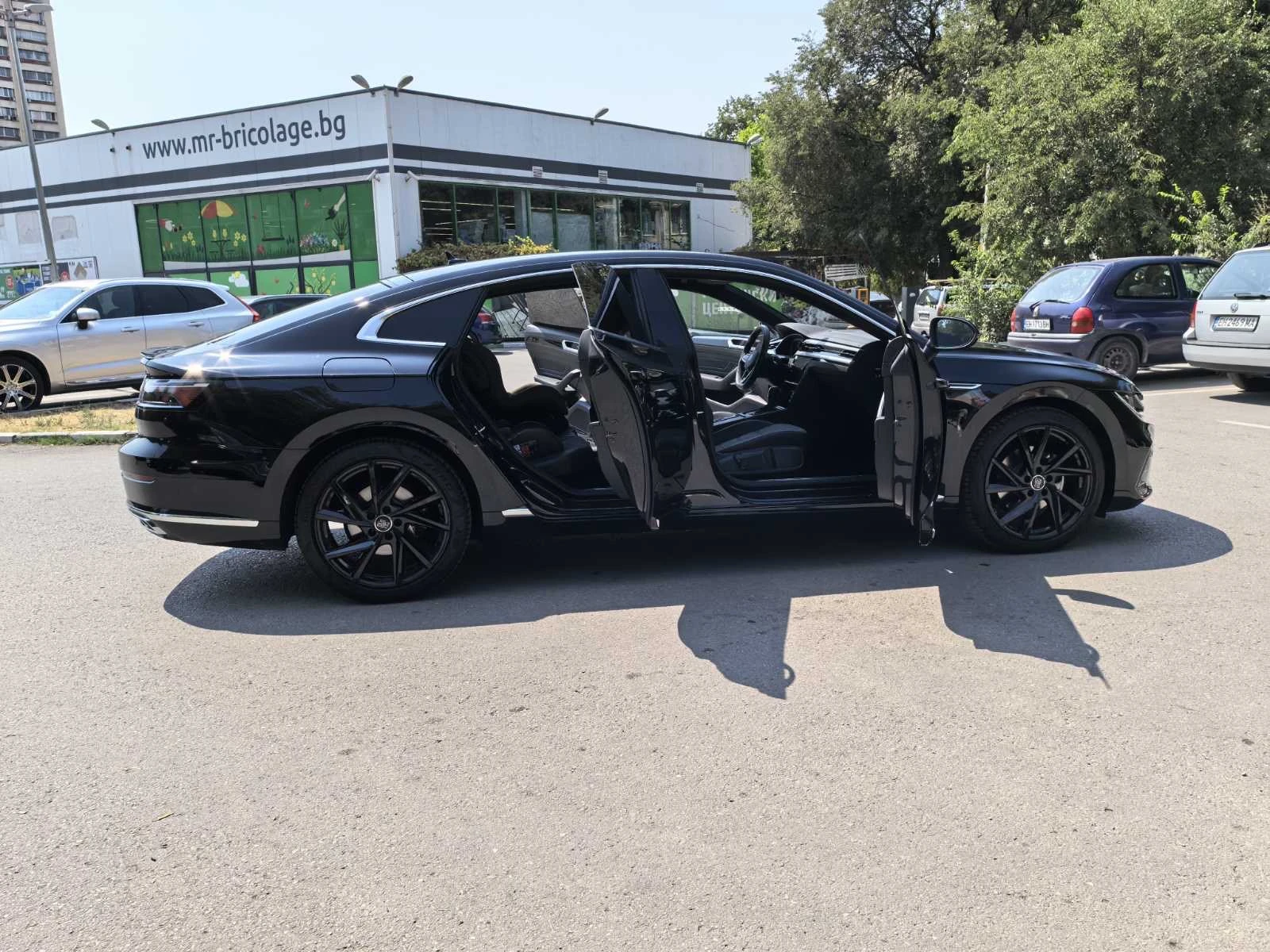 VW Arteon 4x4 200 к.с. ПРОДАДЕН - изображение 2