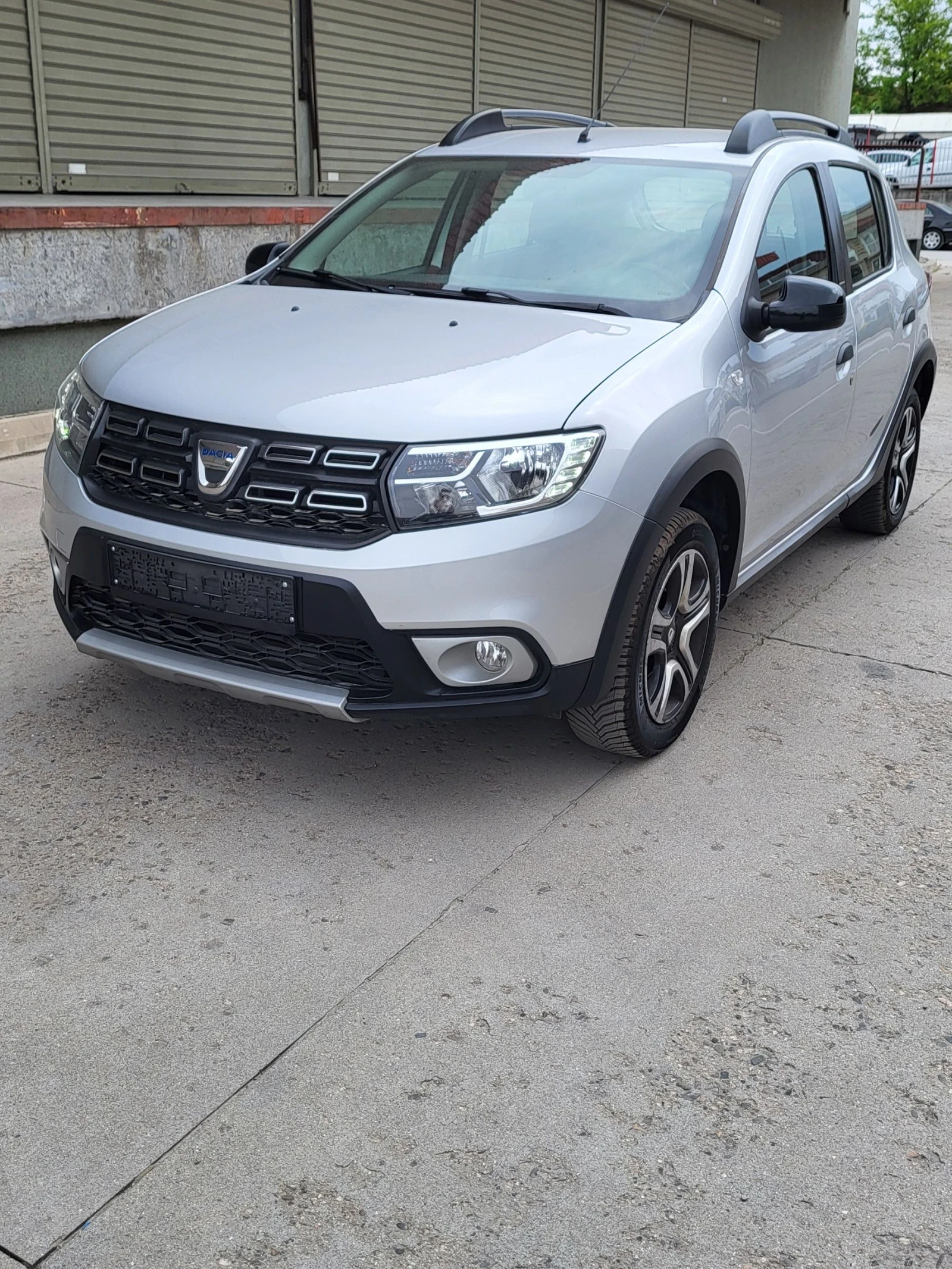 Dacia Sandero Stepway0.9Бензин/газ - изображение 2