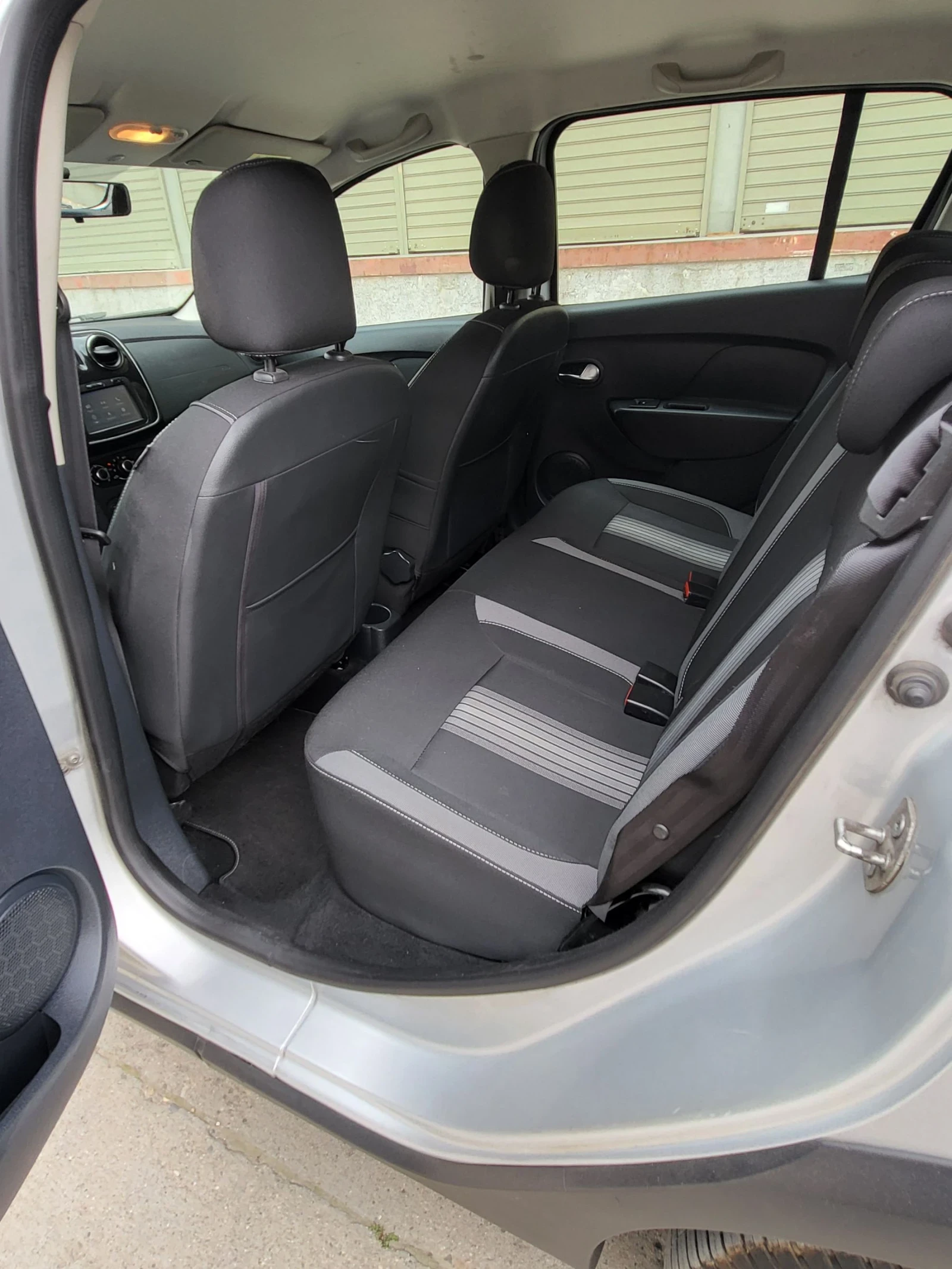 Dacia Sandero Stepway0.9Бензин/газ - изображение 10