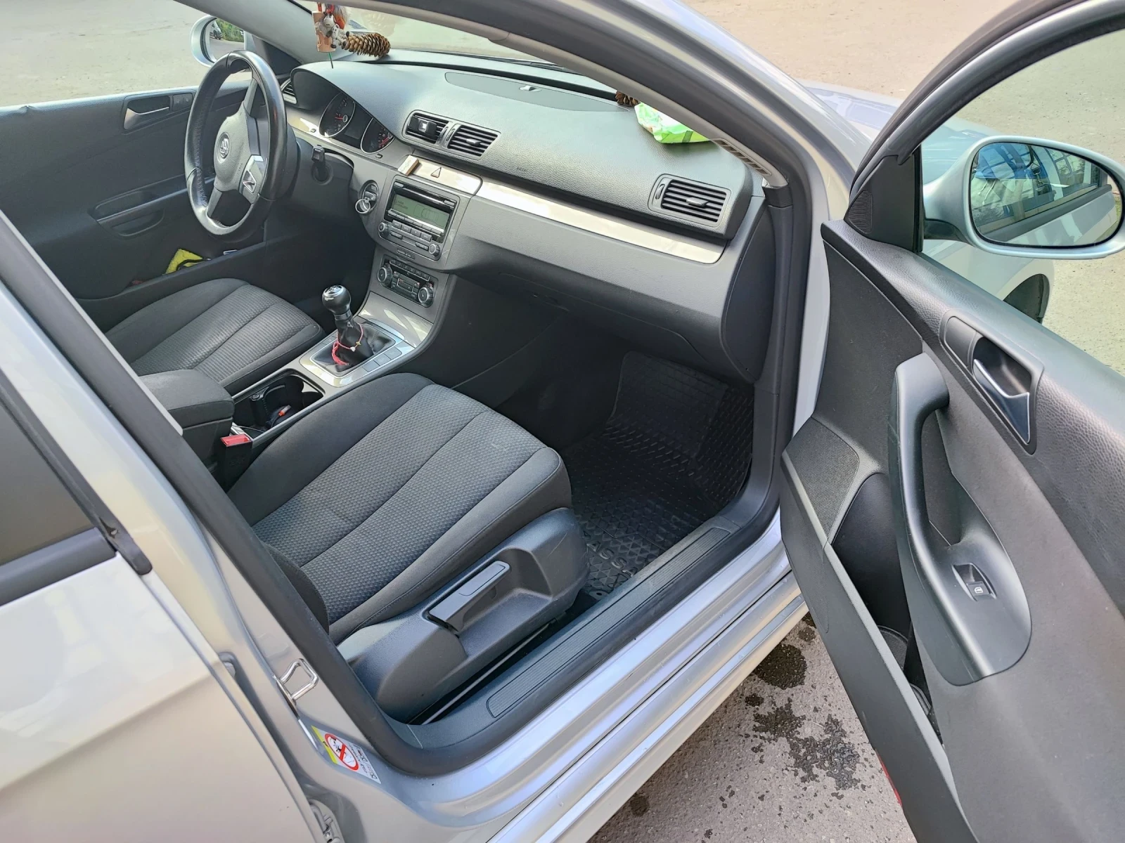 VW Passat Bluemotion - изображение 9