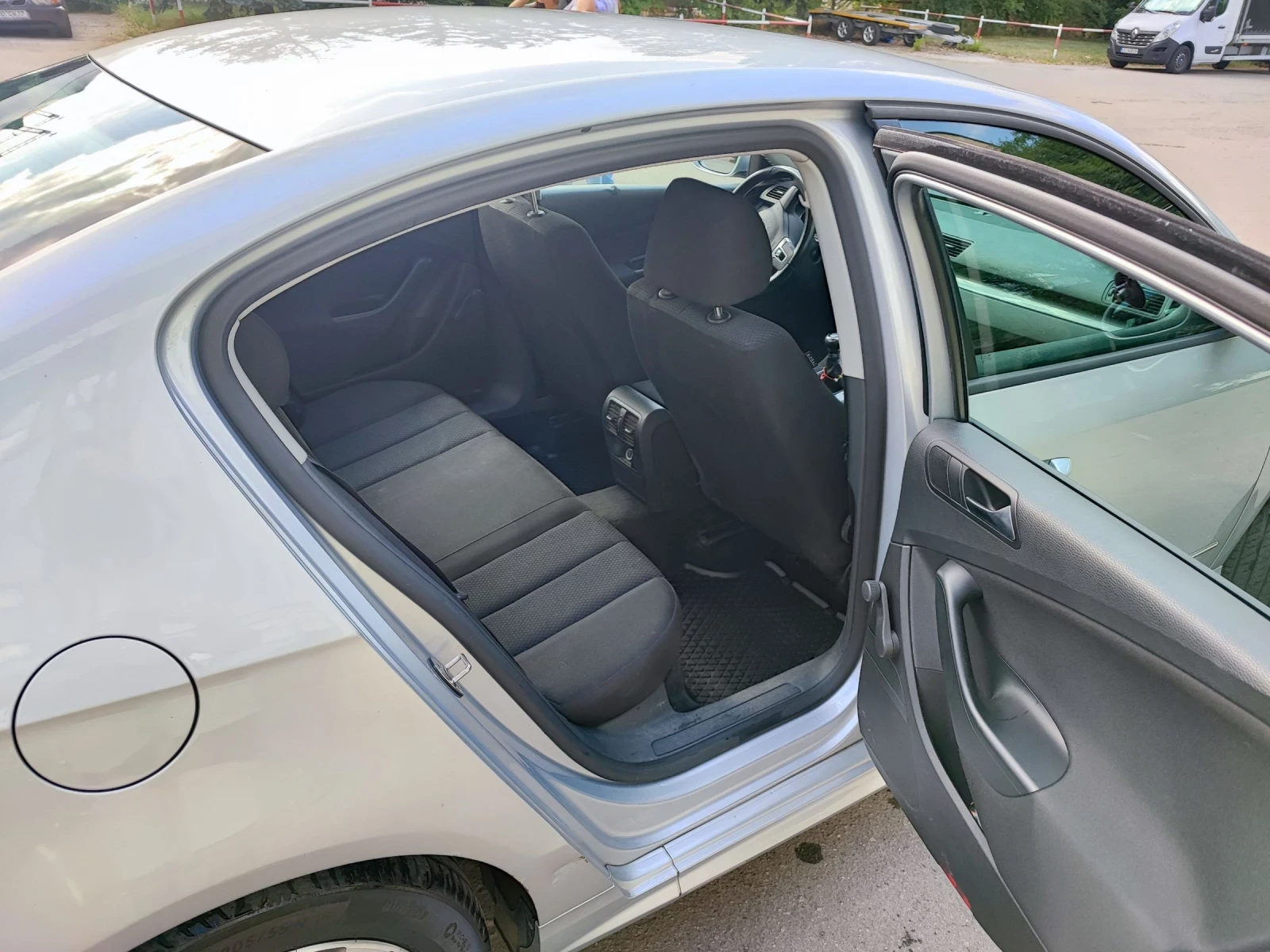 VW Passat Bluemotion - изображение 10