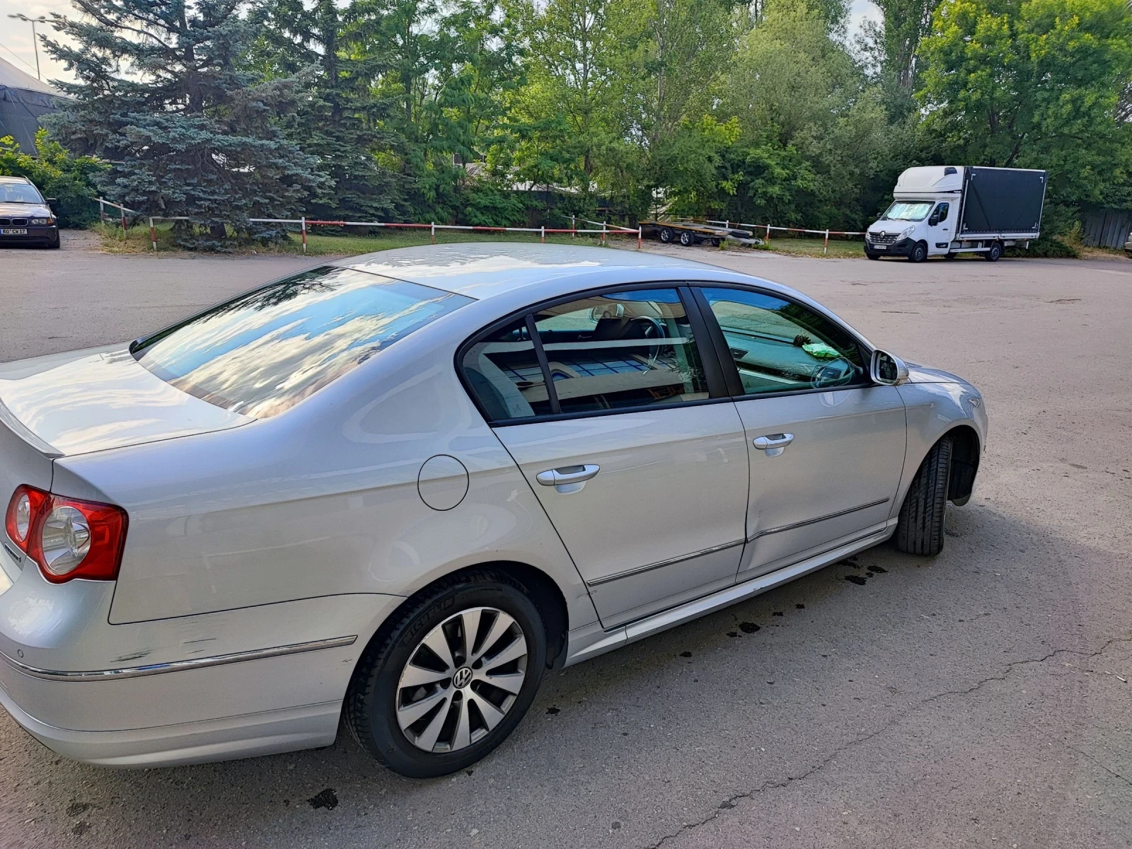 VW Passat Bluemotion - изображение 4