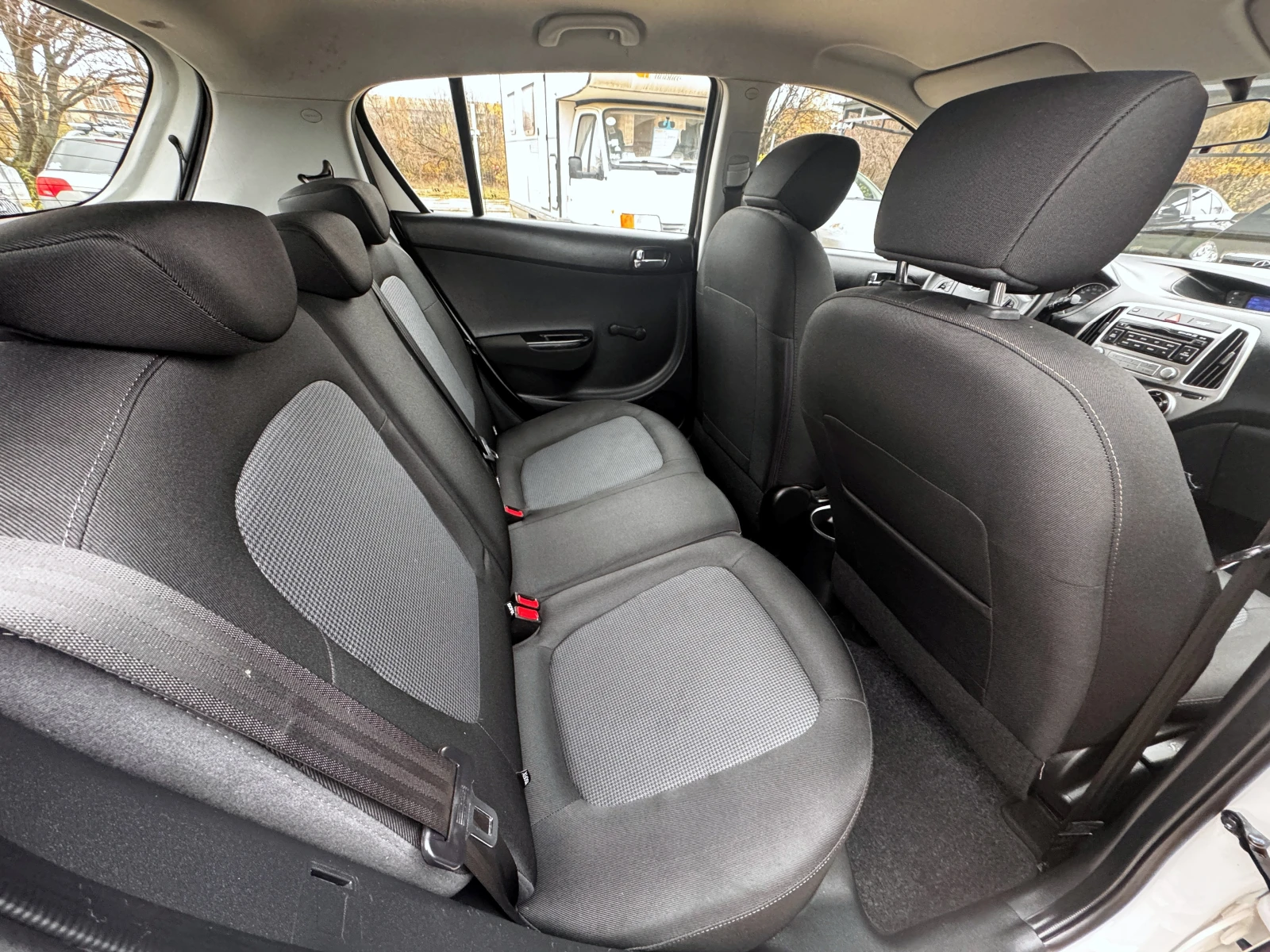 Hyundai I20 1.2 BI-Fuel  | Mobile.bg   11