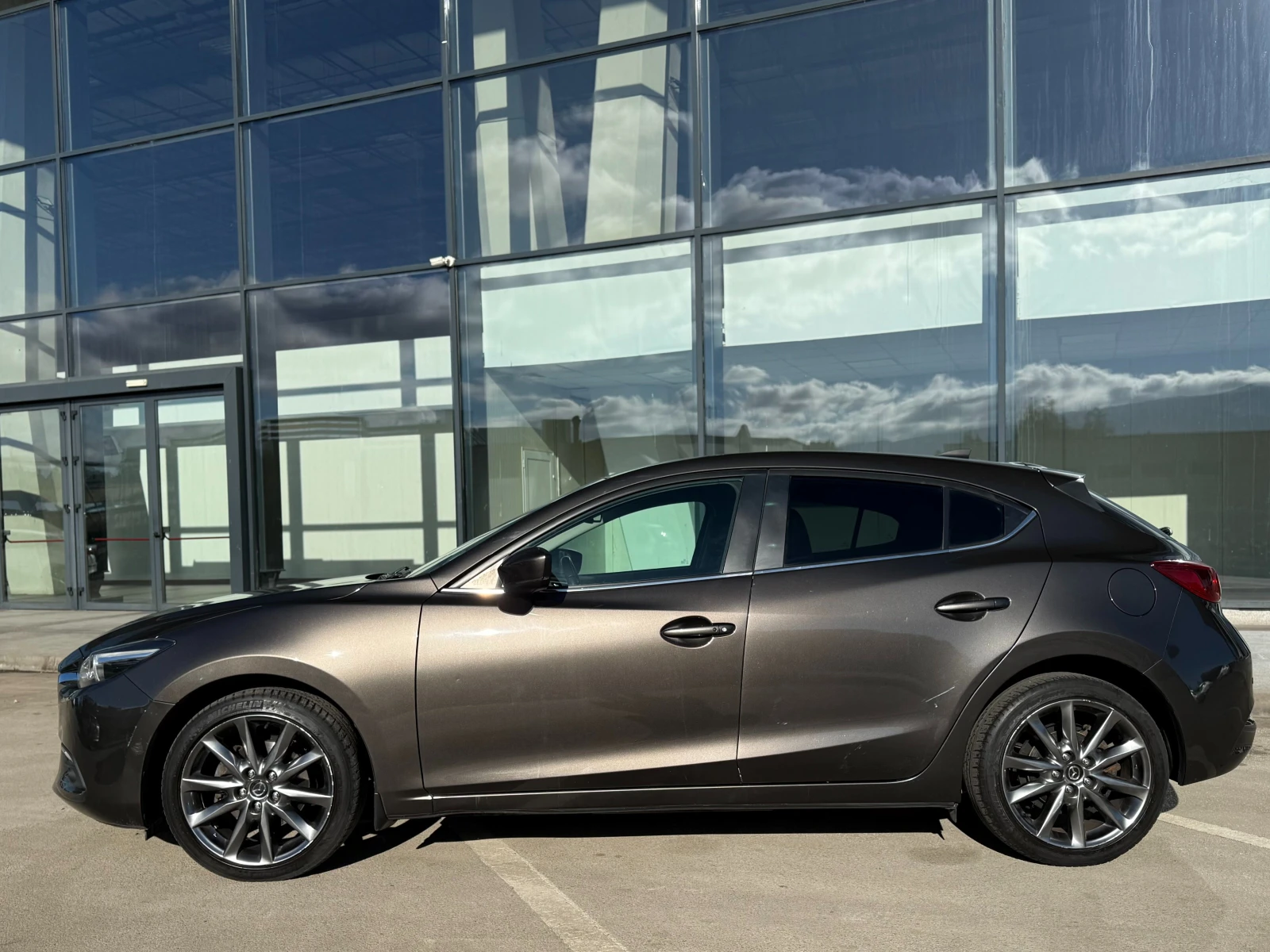 Mazda 3 6 МЕСЕЦА ГАРАНЦИЯ/1.5D 105к.с. Подгрев/Камера - изображение 2