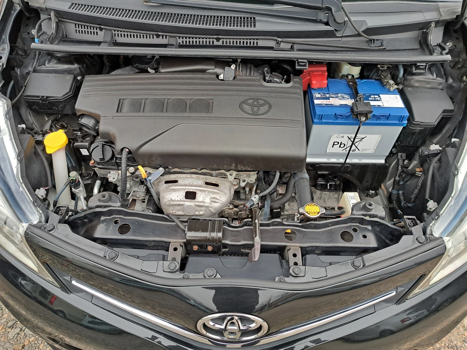 Toyota Yaris 1.33i* �����* NAVI* ������* 6��* �������� | Mobile.bg � ����������� 12