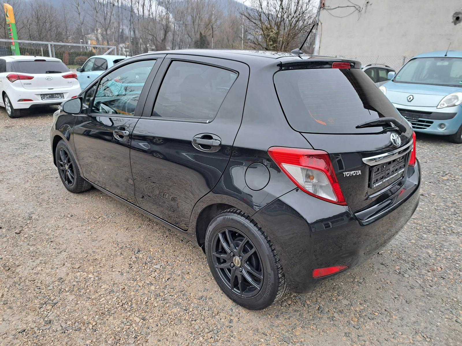 Toyota Yaris 1.33i* КЛИМА* NAVI* КАМЕРА* 6ск* ГЕРМАНИЯ - изображение 5