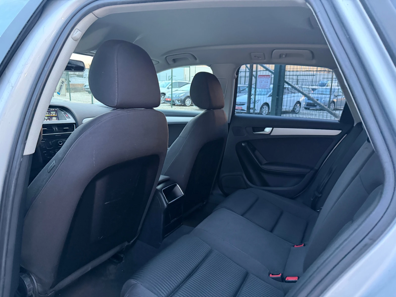 Audi A4 2.0i/180 p.s-Led/Navi/Xenon!!!, снимка 10 - Автомобили и джипове - 53264509