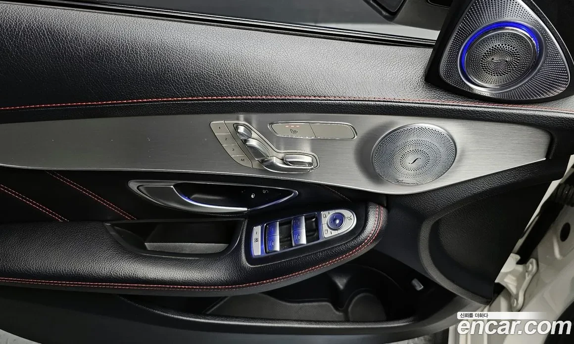 Mercedes-Benz C 43 AMG BURMASTER* AMG DYNAMIC* HEAD-UP* CARBON* КРАЙНА ЦЕ, снимка 13 - Автомобили и джипове - 54082703