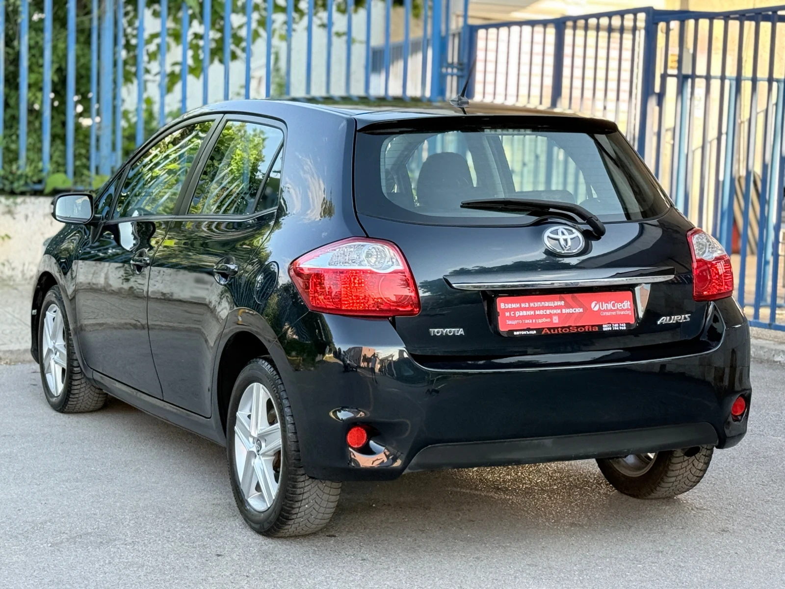 Toyota Auris 1.6i - ФЕЙСЛИФТ - КАМЕРА - НАВИГАЦИЯ - ОТЛИЧНА, снимка 3 - Автомобили и джипове - 54853531