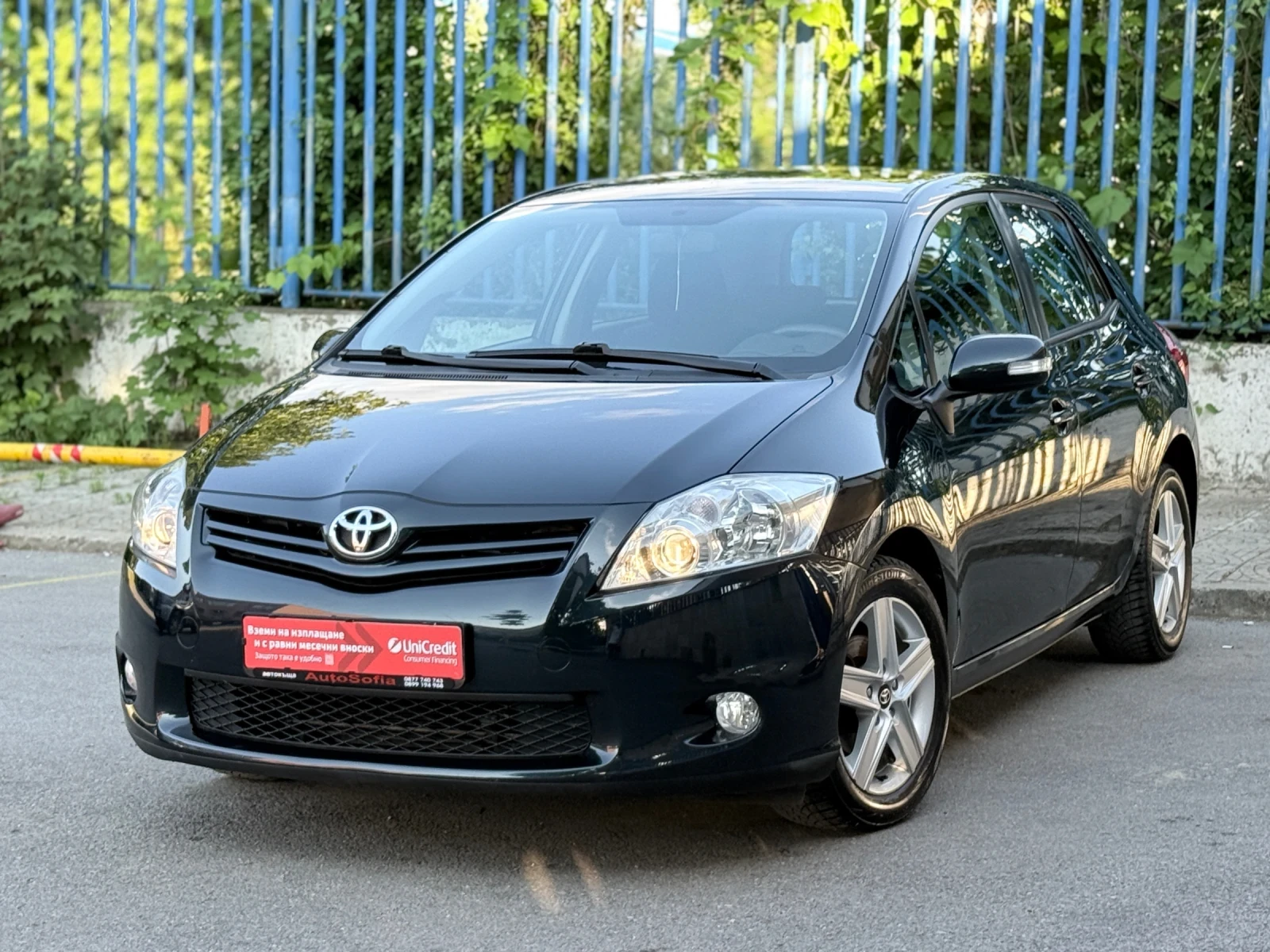 Toyota Auris 1.6i - ФЕЙСЛИФТ - КАМЕРА - НАВИГАЦИЯ - ОТЛИЧНА