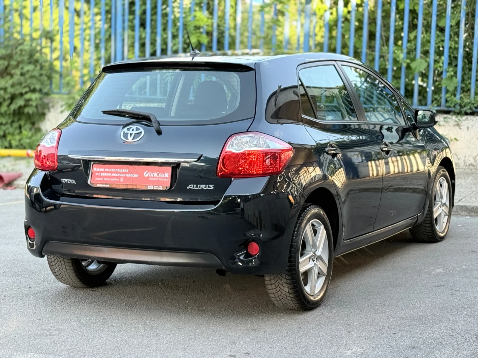 Toyota Auris 1.6i - ФЕЙСЛИФТ - КАМЕРА - НАВИГАЦИЯ - ОТЛИЧНА, снимка 4 - Автомобили и джипове - 54853531