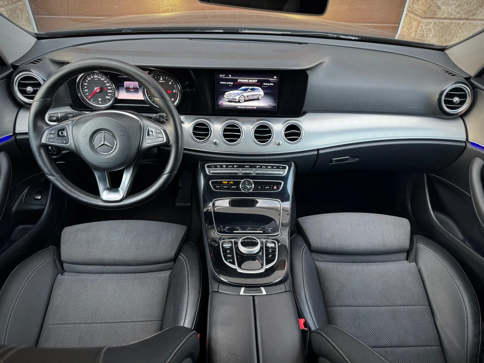 Mercedes-Benz E 220 9-G Multibeam Led Swarovski DynamicSelect 194к.с., снимка 9 - Автомобили и джипове - 54882282