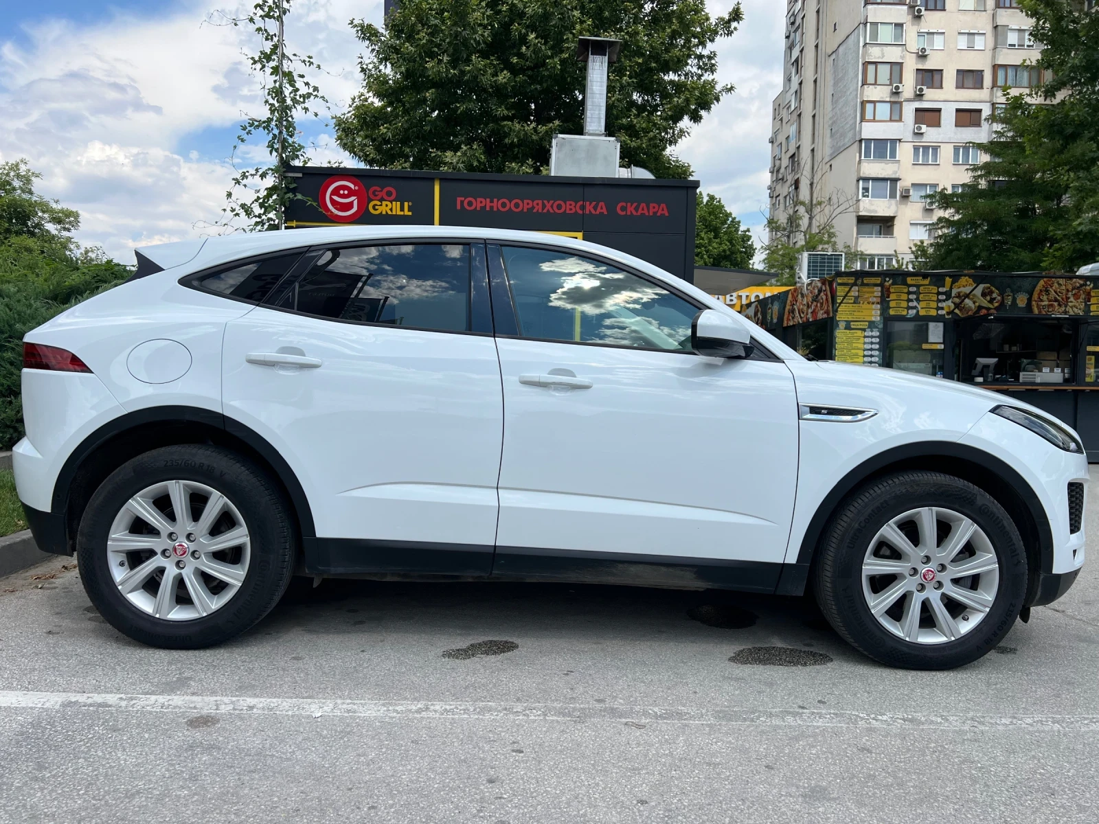 Jaguar E-pace R Dynamic 180D, снимка 3 - Автомобили и джипове - 54959707