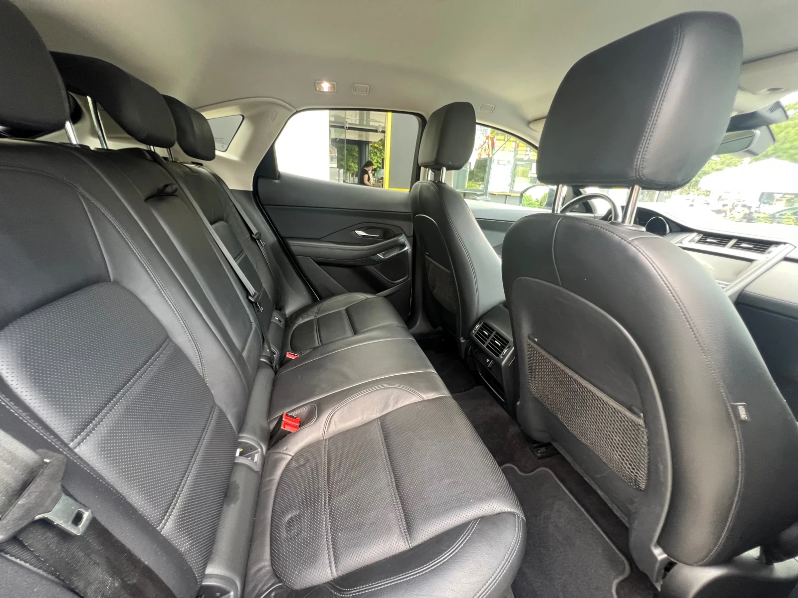 Jaguar E-pace R Dynamic 180D, снимка 12 - Автомобили и джипове - 54959707