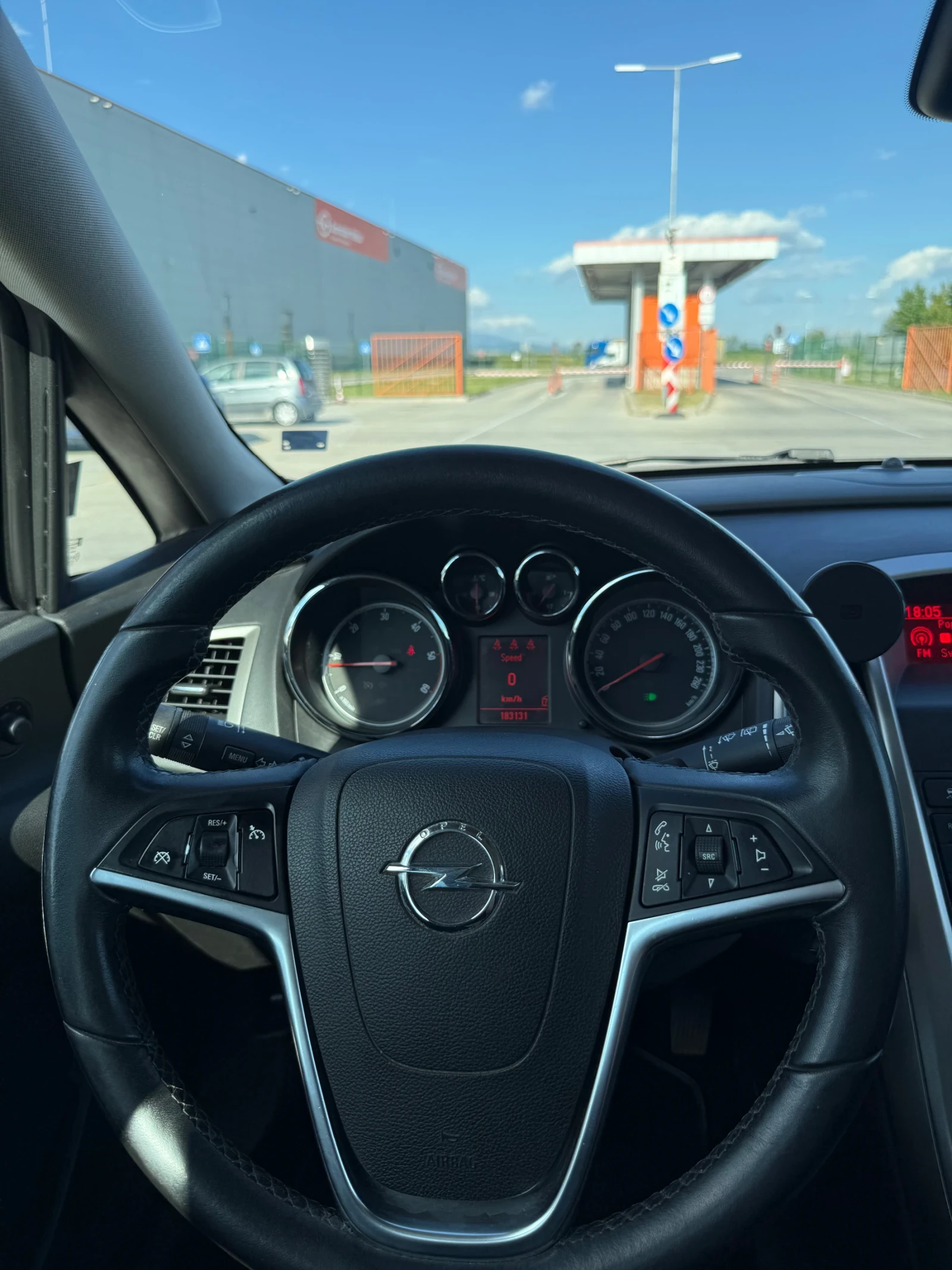 Opel Astra 1.7 CDTI, снимка 9 - Автомобили и джипове - 54973465