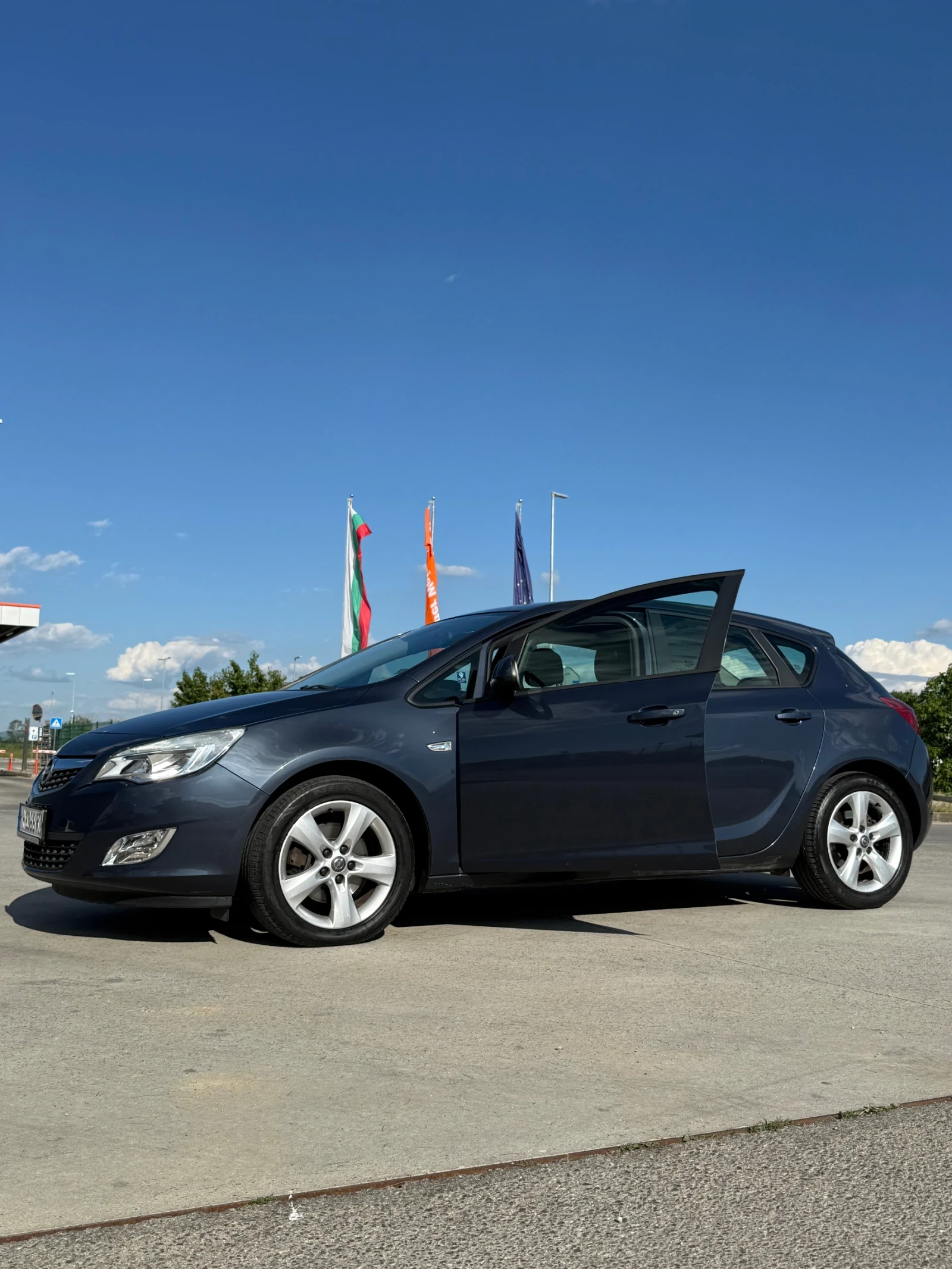 Opel Astra 1.7 CDTI, снимка 6 - Автомобили и джипове - 54973465