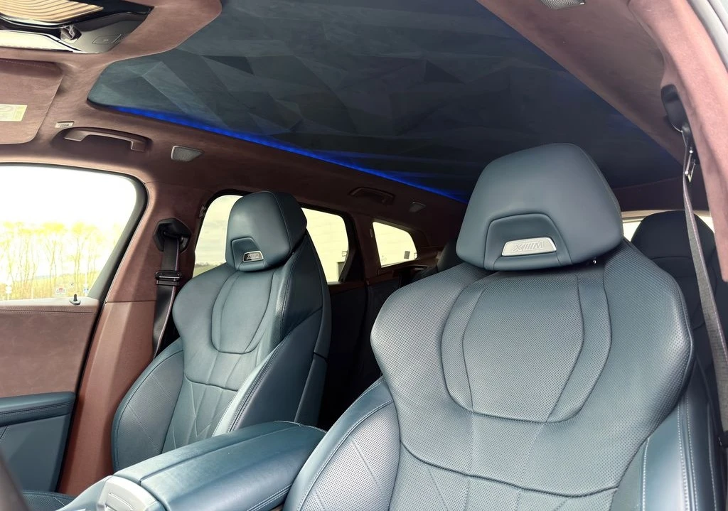 BMW XM 4.4 V8 Plug-in Hybrid xDrive, снимка 8 - Автомобили и джипове - 55023330
