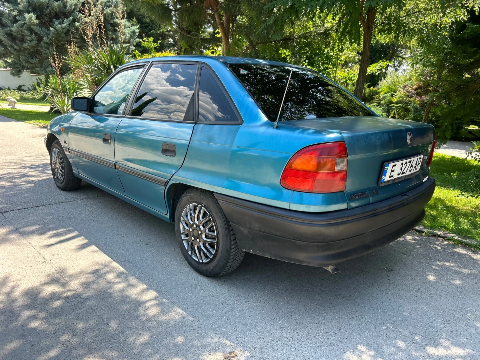 Opel Astra 1.4 ГАЗ, снимка 6 - Автомобили и джипове - 55102827