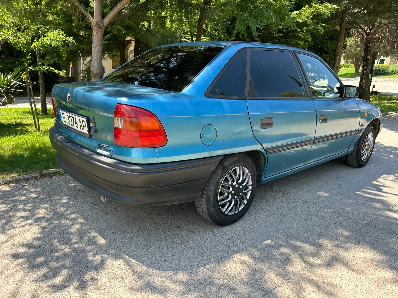 Opel Astra 1.4 ГАЗ, снимка 16 - Автомобили и джипове - 55102827